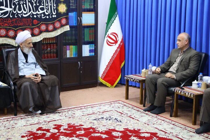 تصاویر/  دیدار سرپرست و معاونین اداره کل تامین اجتماعی مازندران با نماینده ولی فقیه در استان