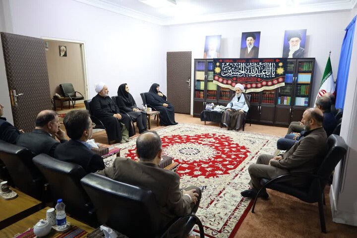 تصاویر/  دیدار سرپرست و معاونین اداره کل تامین اجتماعی مازندران با نماینده ولی فقیه در استان