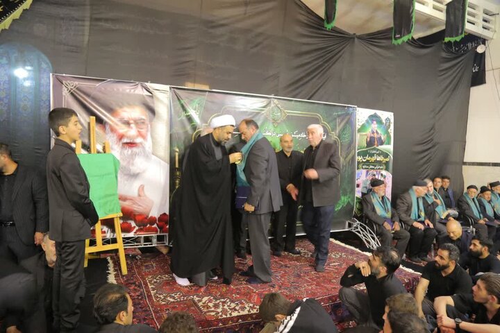 تصاویر/ مراسم تجلیل از پیرغلامان حسینی در مسجد اعظم اردبیل