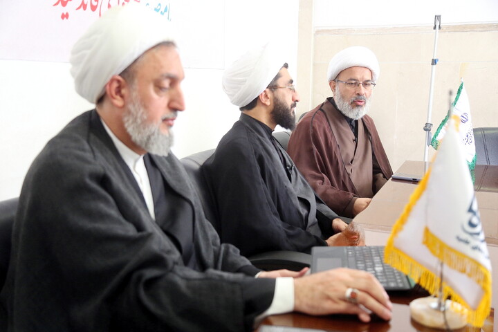 تصاویر/ میزگردهای تخصصی با موضوع خونخواهی و انتقام خون قائد شهید