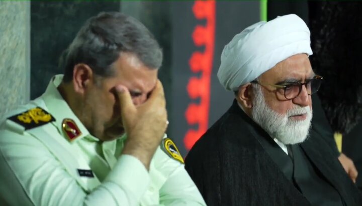 تصاویر/ مراسم بزرگداشت رهبر شهید به میزبانی خانواده‌های معظم شهدا در حرم مطهر رضوی