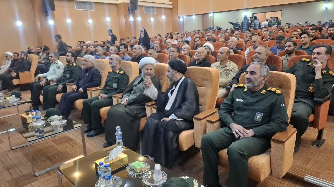 ترامپ در مخمصهای گرفتار شده که خروج از آن بسیار دشوار است+تصاویر
