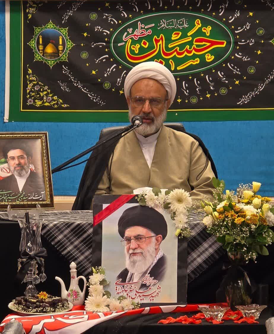 تربیت طلاب مؤمن و انقلابی، مهمترین مأموریت مدارس علمیه است