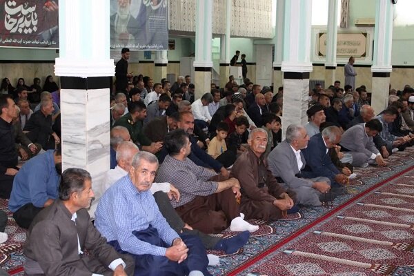 رهبر شهید دارای نگاه توحیدی، جامع‌نگر و وحدت‌آفرین بود+تصاویر