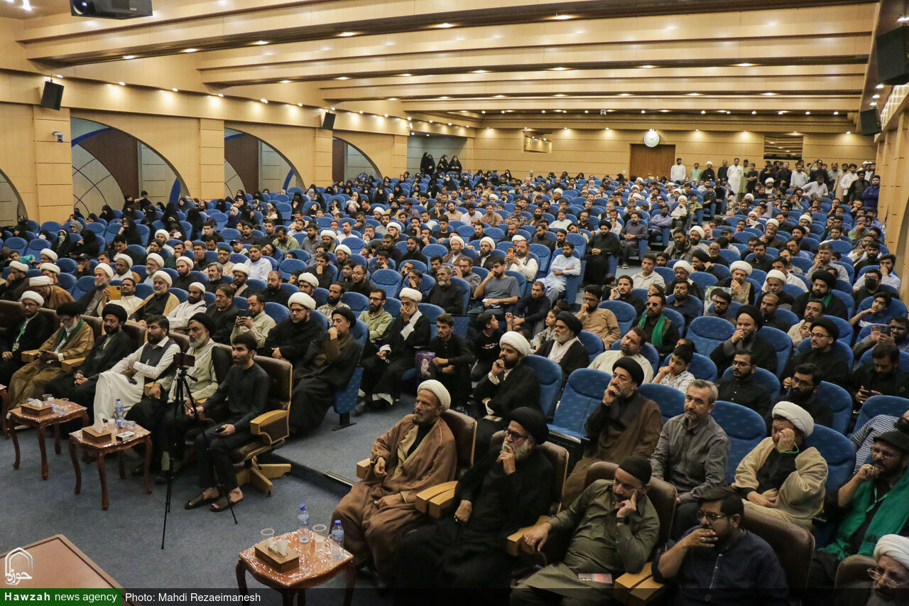 رہبر شہید (ره) کے مشن، اتحاد امت اور انقلاب اسلامی کی ترویج پر زور / انقلاب اسلامی نے علماء اور دینی قیادت کو عزت و وقار عطا کیا، مقررین
