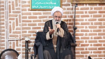 تصاویر / برگزاری مراسم گرامیداشت رهبر شهید انقلاب در مسجد امام خمینی (ره) مرند