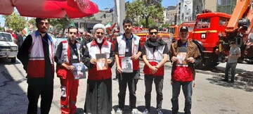 خدمت‌رسانی گسترده طلاب جهادی به زائران رهبر شهید در چهار محور