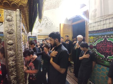مراسم شکرگزاری خادمان مراسم عزاداری در آستان امامزاده ابراهیم و احمد(ع) قم