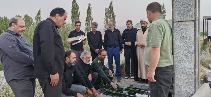 تصاویر/برگزاری مراسم بزرگداشت قائد امت در روستای لوزدر علیا