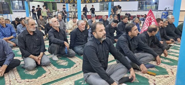 تصاویر/برگزاری مراسم بزرگداشت قائد امت در روستای لوزدر علیا