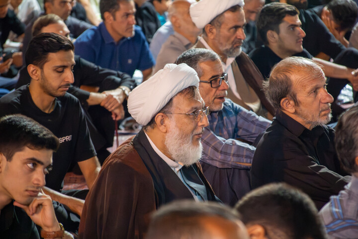 تصاویر/ مراسم عزاداری در مسجد تاریخی مَلِک شهر کرمان به همراه سخنرانی حجت‌الاسلام رفیعی