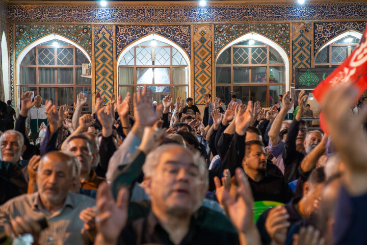 تصاویر/ مراسم عزاداری در مسجد تاریخی مَلِک شهر کرمان به همراه سخنرانی حجت‌الاسلام رفیعی