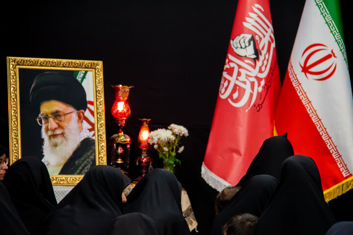 تصاویر | سومین روز از مراسم عزاداری آقای شهیدایران در بیت امام جمعه زنجان