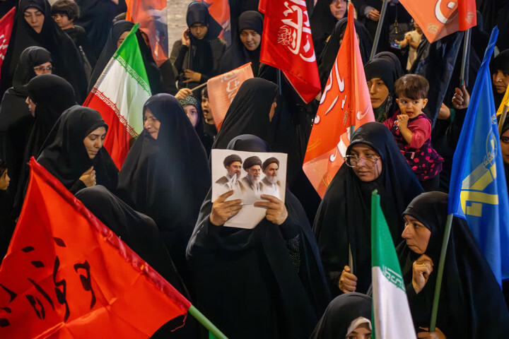 تصاویر  | دسته عزاداری و خون‌خواهی علمای زنجان در ایام سوگواری و اسارت آل‌الله، خون‌خواهی امام شهید و تجدید بیعت با رهبر معظم انقلاب