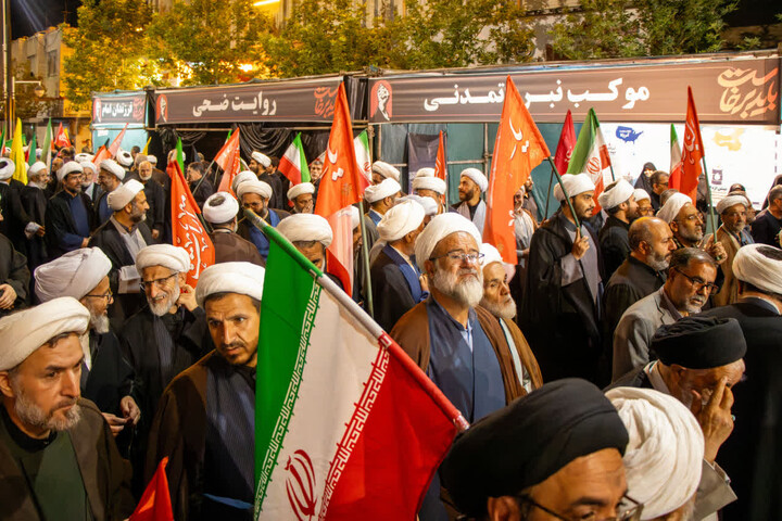 تصاویر  | دسته عزاداری و خون‌خواهی علمای زنجان در ایام سوگواری و اسارت آل‌الله، خون‌خواهی امام شهید و تجدید بیعت با رهبر معظم انقلاب
