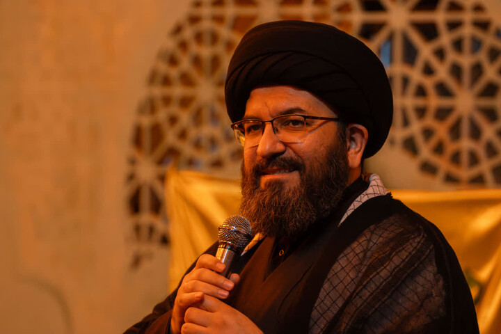 تصاویر | حضور امام جمعه زنجان در مواکب و اجتماعات شبانه مردمی " موکب مسجد جوادالائمه علیه‌السلام پونک  - موکب خانوادگی رهبر شهیدم "