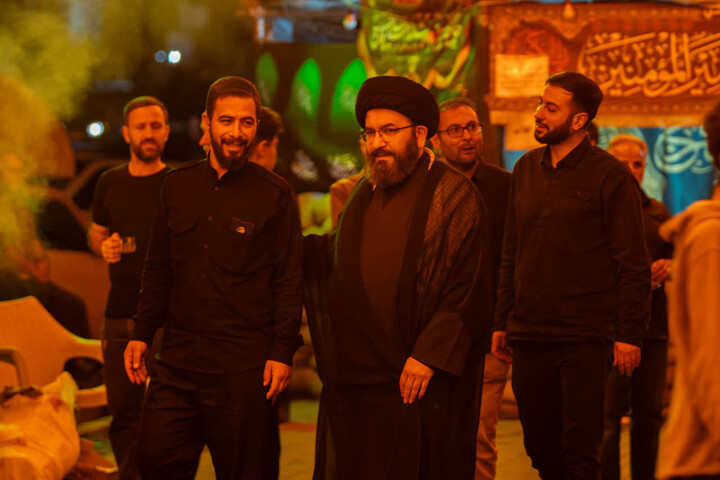 تصاویر | حضور امام جمعه زنجان در مواکب و اجتماعات شبانه مردمی " موکب مسجد جوادالائمه علیه‌السلام پونک  - موکب خانوادگی رهبر شهیدم "