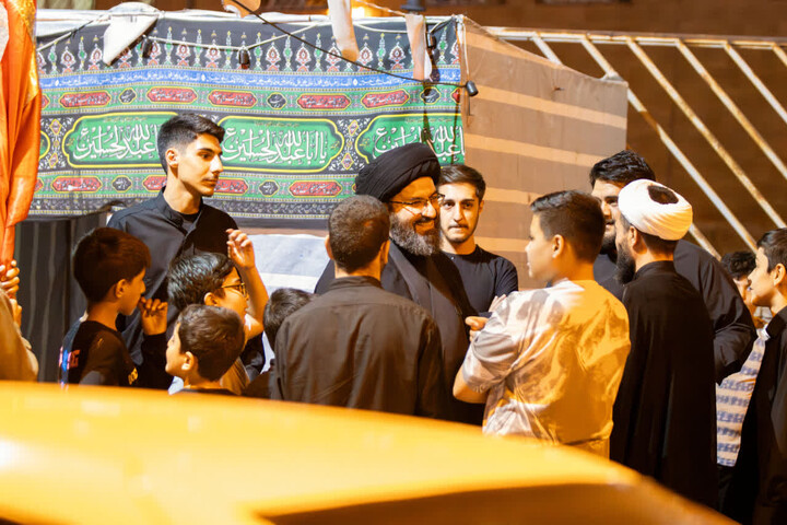 تصاویر | حضور امام جمعه زنجان در مواکب و اجتماعات شبانه مردمی " موکب مسجد جوادالائمه علیه‌السلام پونک  - موکب خانوادگی رهبر شهیدم "
