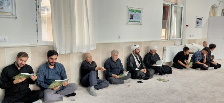 تصاویر/  آیین بزرگداشت شهید امت، حضرت آیت‌الله العظمی امام سیّد علی خامنه‌ای در اداره تبلیغات اسلامی شاهین‌دژ