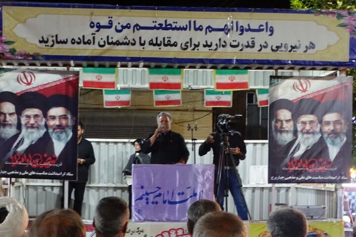 تصاویر/ تداوم اجتماع شبانه مردم چهاربرج؛نمادی از صلابت، غیرت و ایستادگی برای وطن
