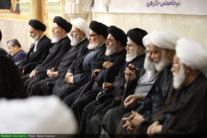 Photos/Unité des instances religieuses de Qom pour honorer la mémoire de l’Imam martyr