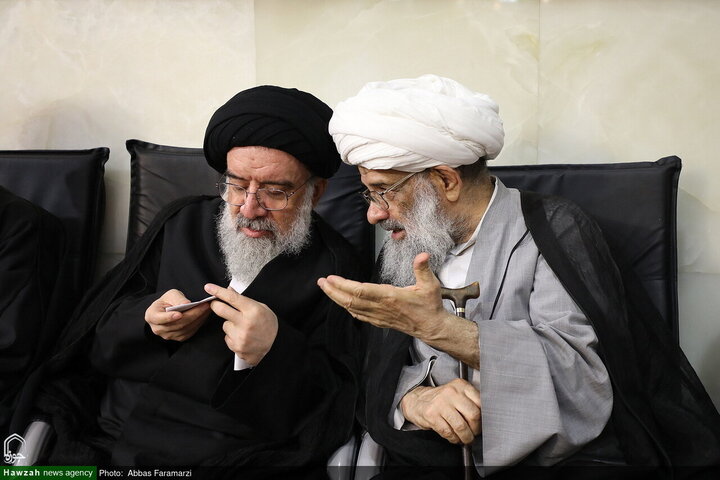 Photos/Unité des instances religieuses de Qom pour honorer la mémoire de l’Imam martyr