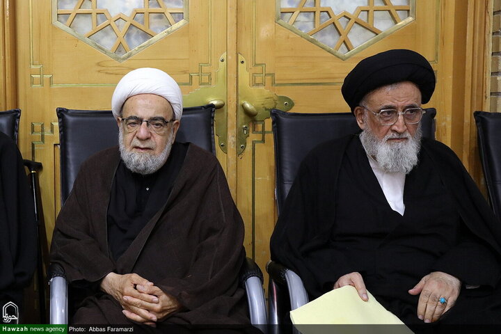 Photos/Unité des instances religieuses de Qom pour honorer la mémoire de l’Imam martyr