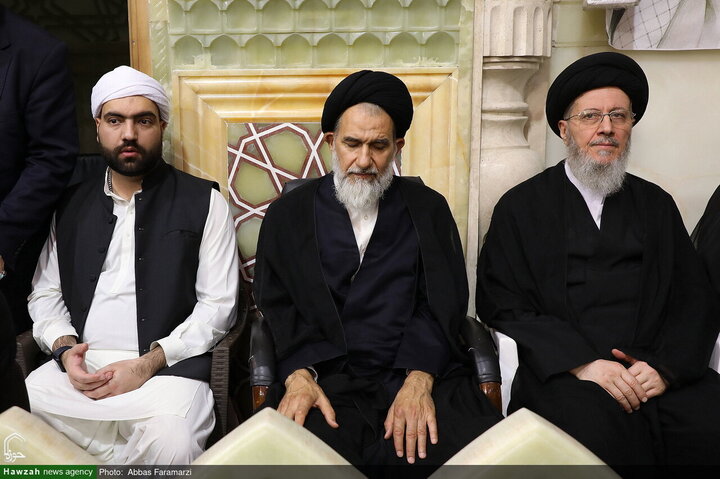 Photos/Unité des instances religieuses de Qom pour honorer la mémoire de l’Imam martyr