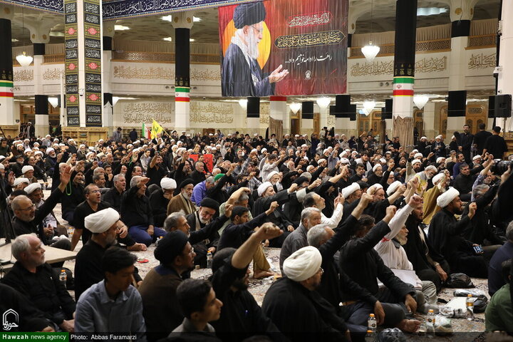 Photos/Unité des instances religieuses de Qom pour honorer la mémoire de l’Imam martyr