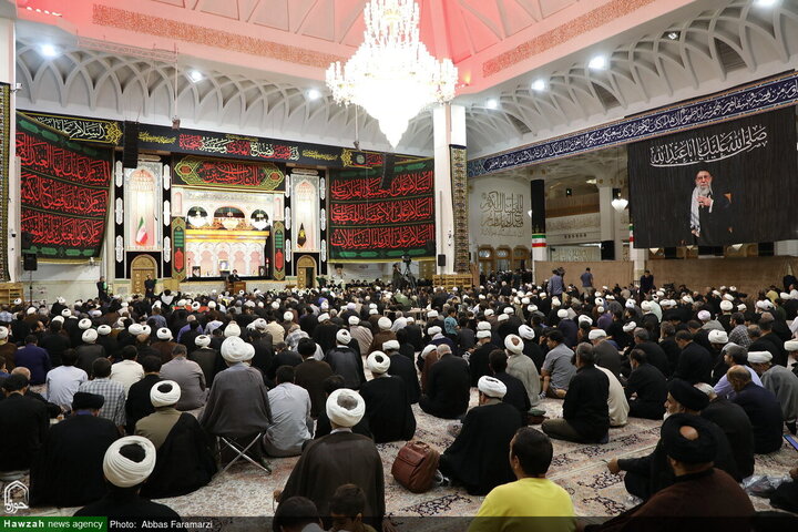 Photos/Unité des instances religieuses de Qom pour honorer la mémoire de l’Imam martyr