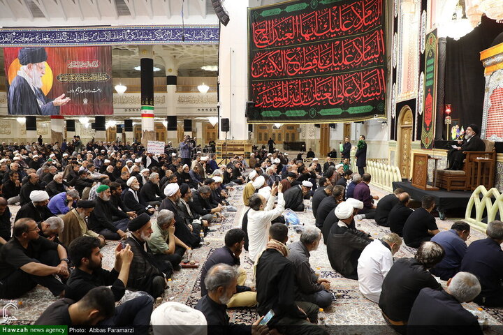 Photos/Unité des instances religieuses de Qom pour honorer la mémoire de l’Imam martyr