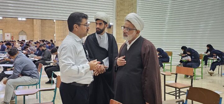 تصاویر/ بازدید امام جمعه کنگان از برگزاری امتحانات نهایی