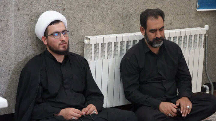 تصاویر/ دیدار مدیر سازمان تبلیغات اسلامی همدان با خانواده شهید سردار مرادی و جمعی از مسئولین هیئات، تشکل های قرآنی و فعالین فرهنگی بانوان