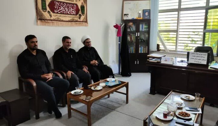 تصاویر/ نشست صمیمی مدیرکل تبلیغات اسلامی همدان با کارکنان خدوم و تلاشگر اداره تبلیغات اسلامی شهرستان اسدآباد