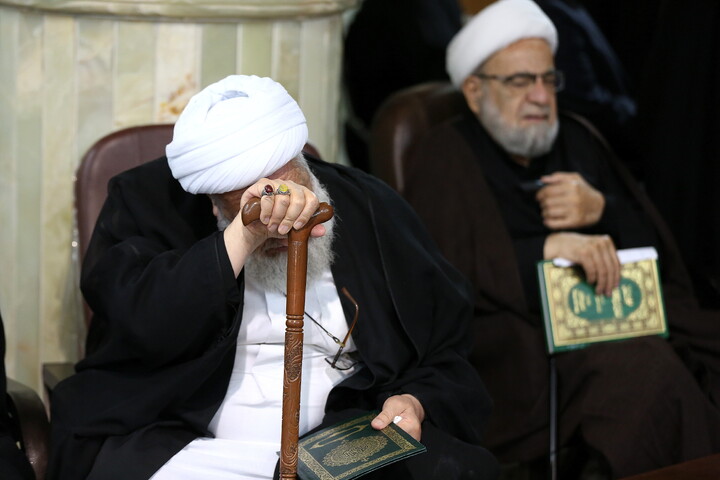 تصاویر/ مراسم بزرگداشت شهادت مظلومانه حضرت آیت‌الله العظمی امام سید علی خامنه‌ای در مرکز فقهی ائمه اطهار(ع)