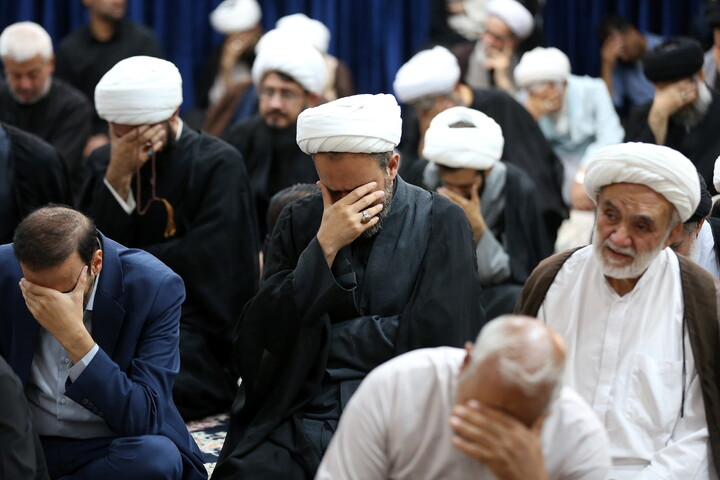 تصاویر/ مراسم بزرگداشت شهادت مظلومانه حضرت آیت‌الله العظمی امام سید علی خامنه‌ای در مرکز فقهی ائمه اطهار(ع)