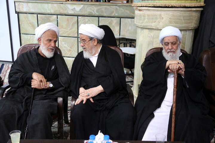 تصاویر/ مراسم بزرگداشت شهادت مظلومانه حضرت آیت‌الله العظمی امام سید علی خامنه‌ای در مرکز فقهی ائمه اطهار(ع)