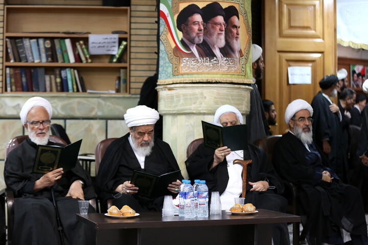 تصاویر/ مراسم بزرگداشت شهادت مظلومانه حضرت آیت‌الله العظمی امام سید علی خامنه‌ای در مرکز فقهی ائمه اطهار(ع)