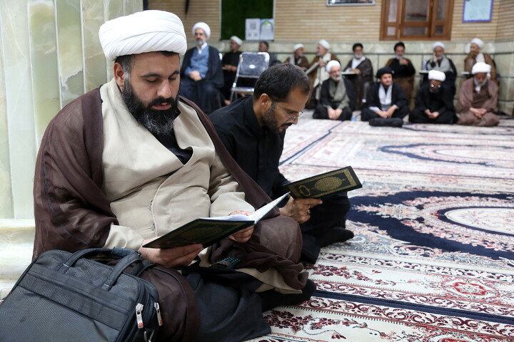 تصاویر/ مراسم بزرگداشت شهادت مظلومانه حضرت آیت‌الله العظمی امام سید علی خامنه‌ای در مرکز فقهی ائمه اطهار(ع)