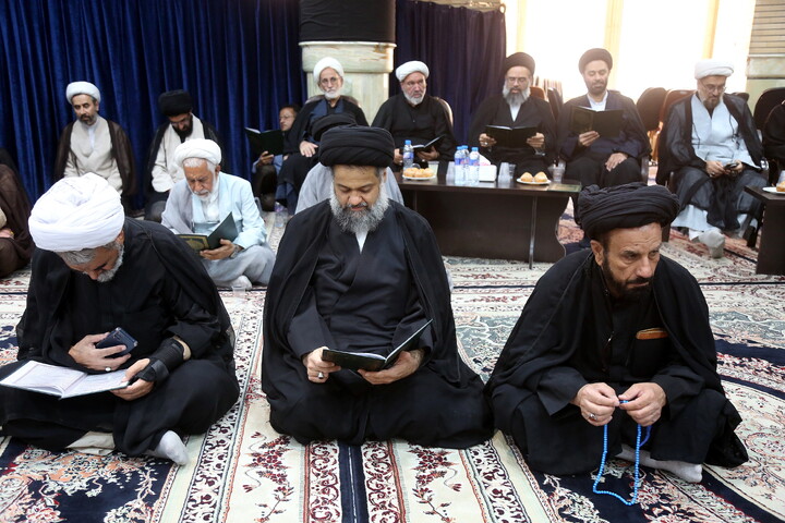 تصاویر/ مراسم بزرگداشت شهادت مظلومانه حضرت آیت‌الله العظمی امام سید علی خامنه‌ای در مرکز فقهی ائمه اطهار(ع)