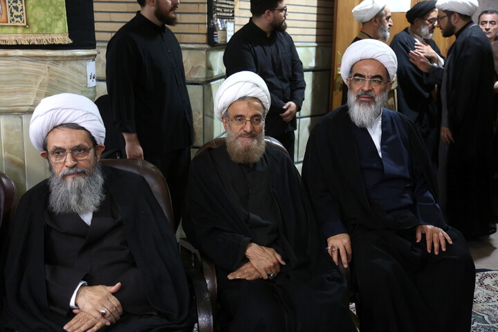 تصاویر/ مراسم بزرگداشت شهادت مظلومانه حضرت آیت‌الله العظمی امام سید علی خامنه‌ای در مرکز فقهی ائمه اطهار(ع)