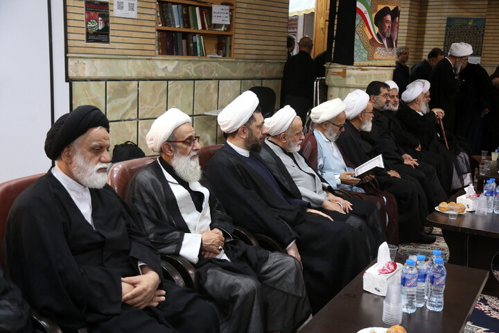 تصاویر/ مراسم بزرگداشت شهادت مظلومانه حضرت آیت‌الله العظمی امام سید علی خامنه‌ای در مرکز فقهی ائمه اطهار(ع)