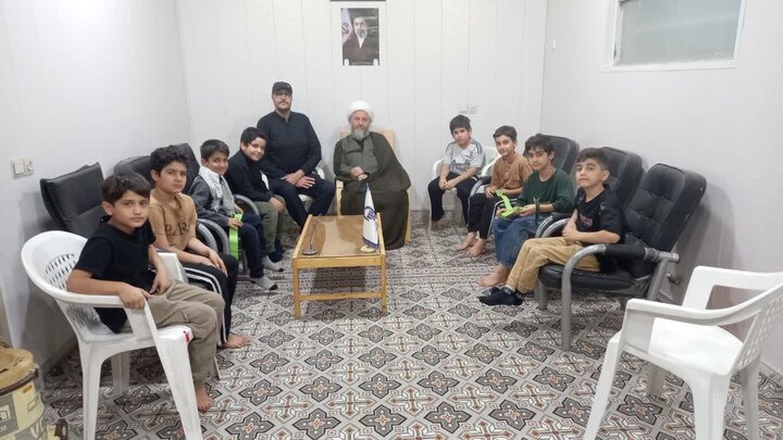 تصاویر/ حضورامام جمعه آران وبیدگل درجمع جوانان وکارکنان ادارات