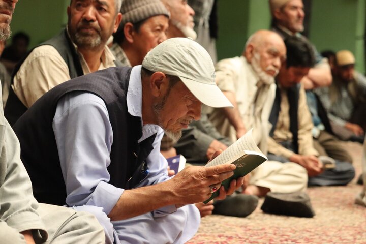 کرگل میں حجۃ الاسلام و المسلمین شیخ محمد حسین مقدس کی چار علمی تصانیف کی رونمائی