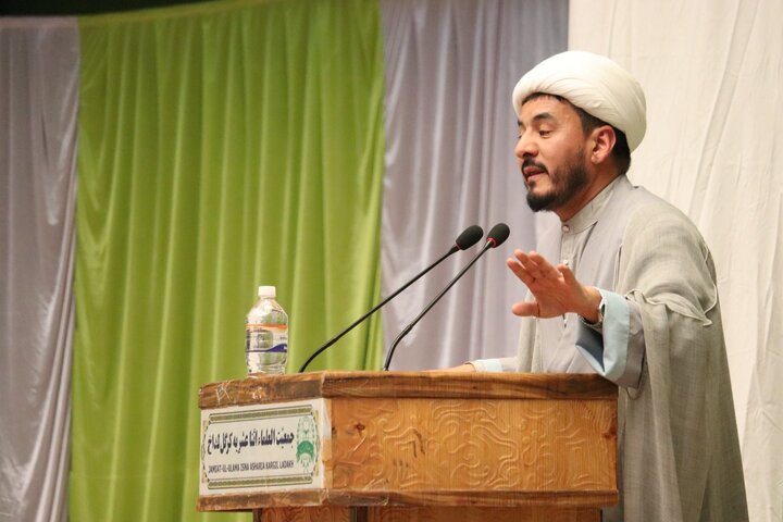 کرگل میں حجۃ الاسلام و المسلمین شیخ محمد حسین مقدس کی چار علمی تصانیف کی رونمائی