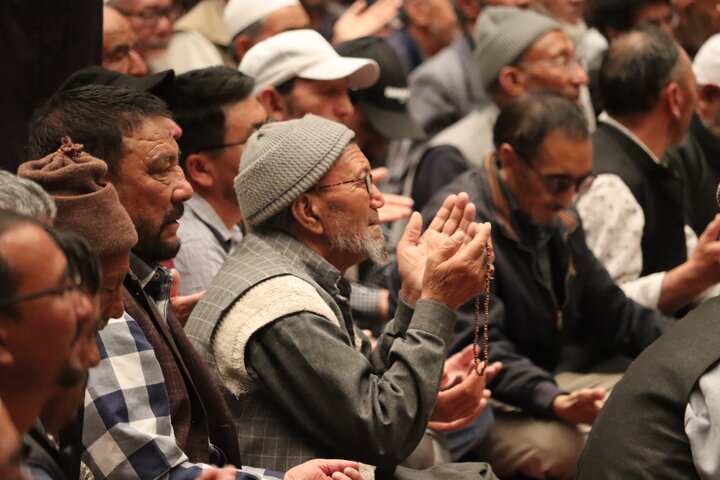کرگل میں حجۃ الاسلام و المسلمین شیخ محمد حسین مقدس کی چار علمی تصانیف کی رونمائی