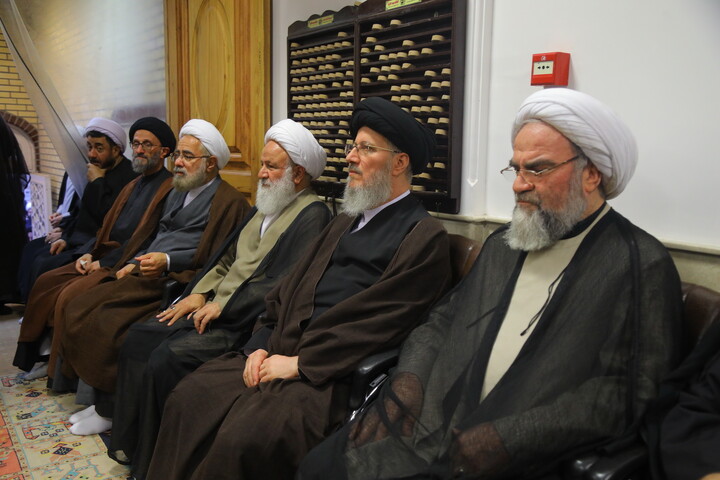 تصاویر / مجلس بزرگداشت قائد شهید امت حضرت آیت الله العظمی خامنه ای و شهدای خانواده ایشان (ره) توسط آیت‌الله العظمی جوادی آملی