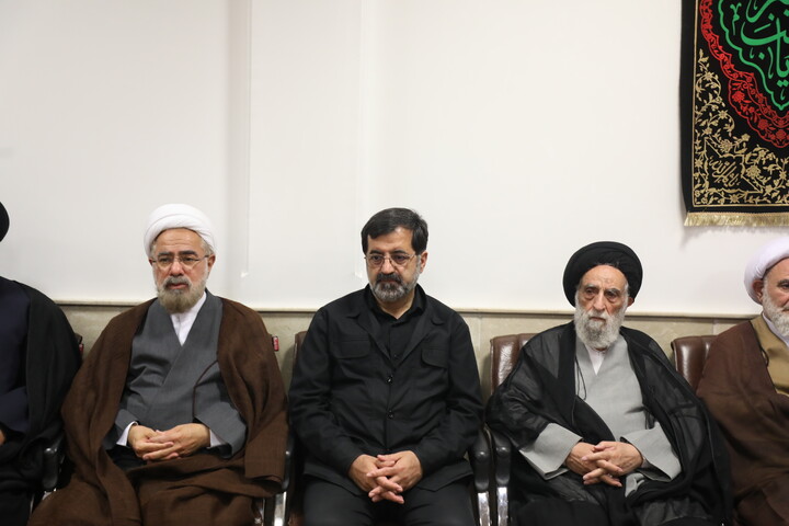 تصاویر / مجلس بزرگداشت قائد شهید امت حضرت آیت الله العظمی خامنه ای و شهدای خانواده ایشان (ره) توسط آیت‌الله العظمی جوادی آملی