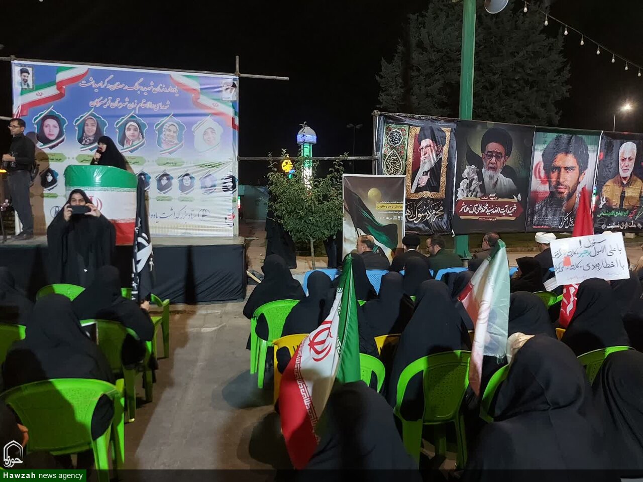 یادواره زنان شهیده جنگ در تویسرکان