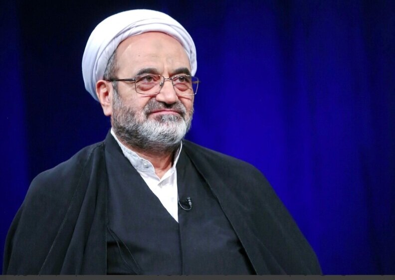 سه ضلع شخصیت‌شناسی قائد شهید امام سید علی خامنه‌ای(ره)